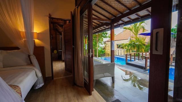 Family Room, 2 Bedrooms, Pool View