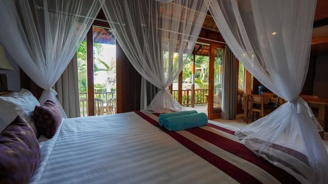 Family Room, 2 Bedrooms, Garden View