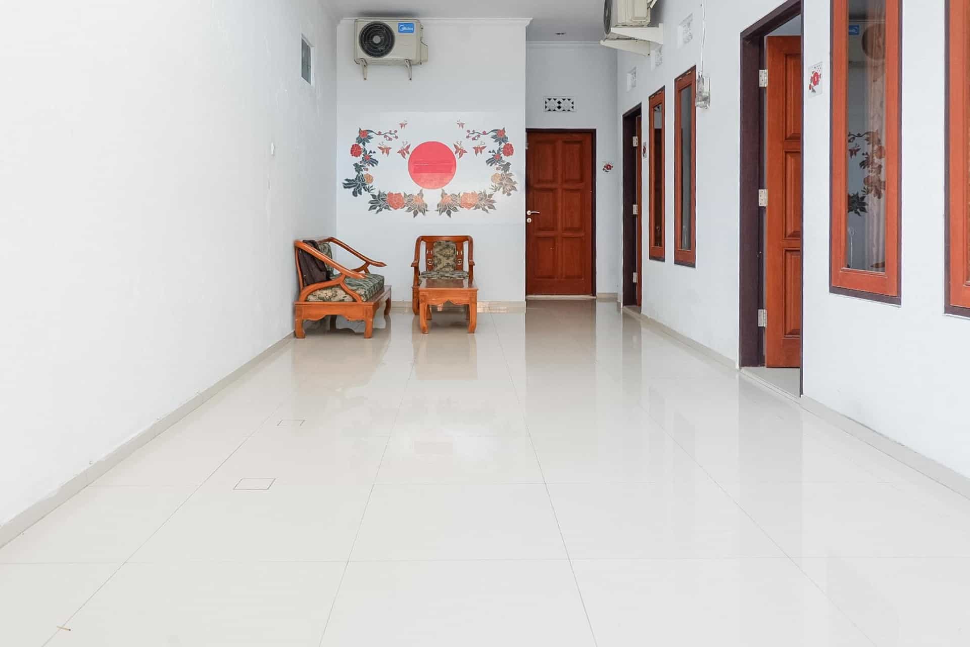 KoolKost near Raya Canggu (Minimum stay 5 nights) KoolKost near Raya Canggu (Minimum stay 5 nights)