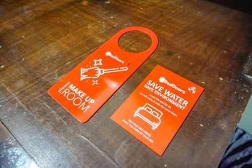 เรดดอร์ซ เนียร์ เปนิมบันกัน บีช สิงการาจา (RedDoorz near Penimbangan Beach Singaraja)4