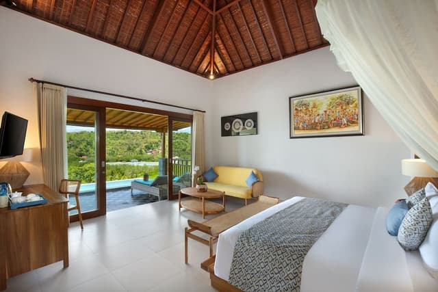Rooftop Pool Villa