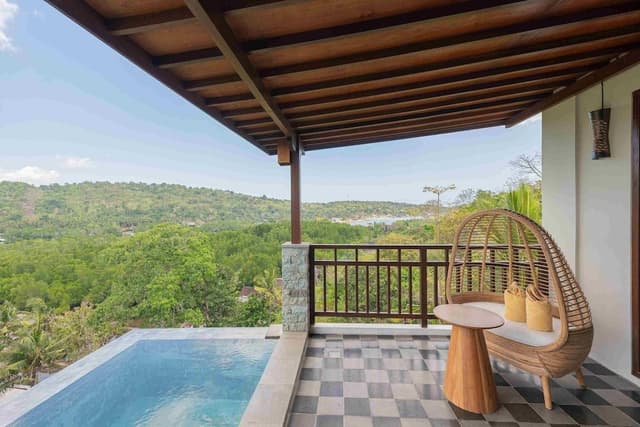 Rooftop Pool Villa
