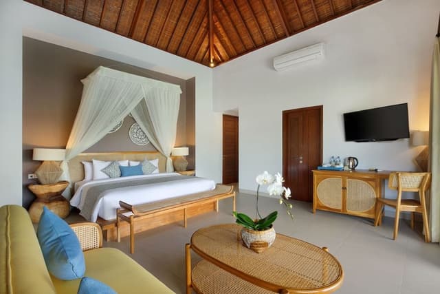 Rooftop Pool Villa