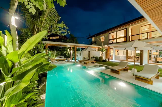 5-Bedroom Luxury Villa with Private Pool