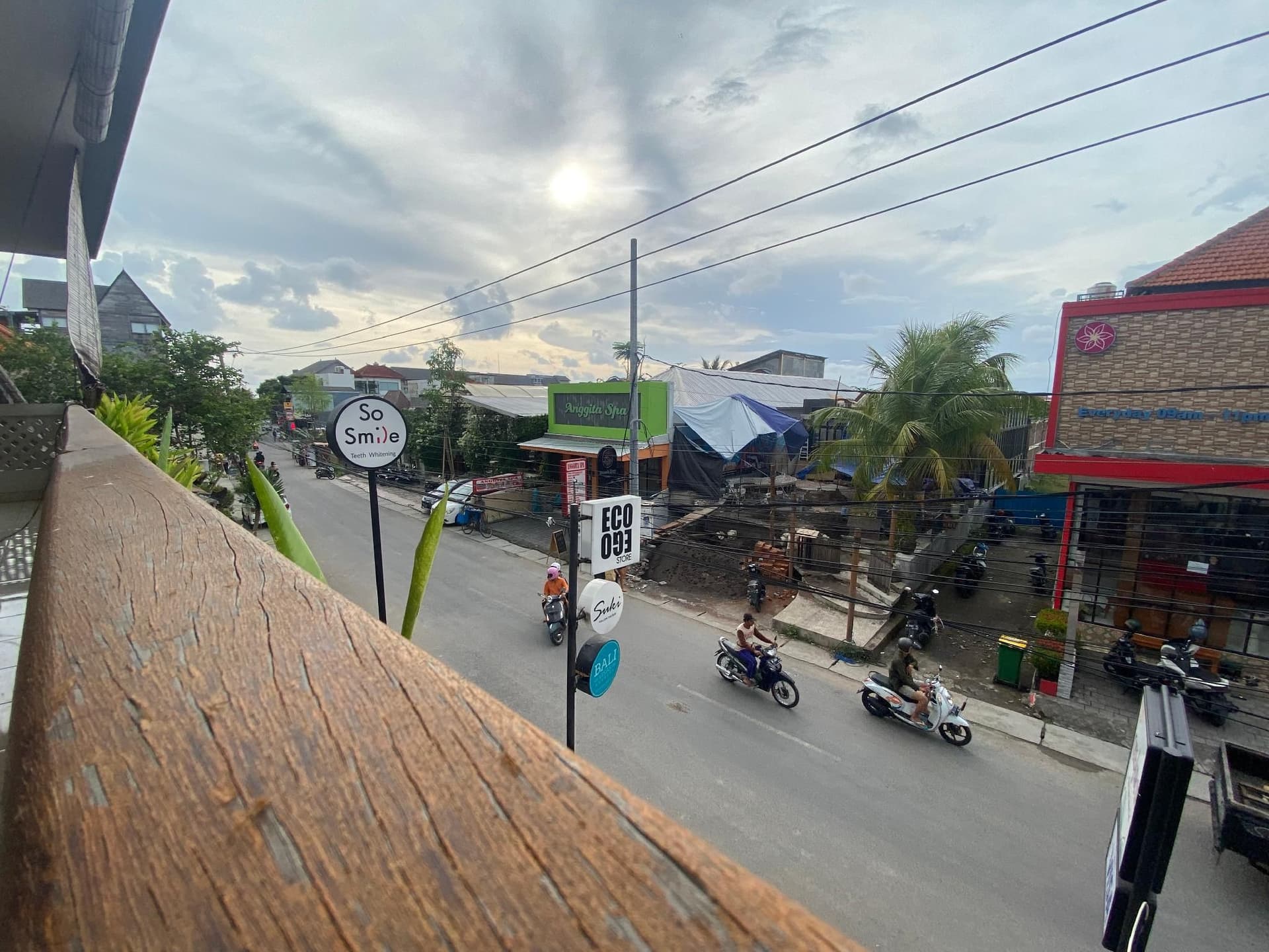 Kayuma Catu Canggu Kayuma Catu Canggu