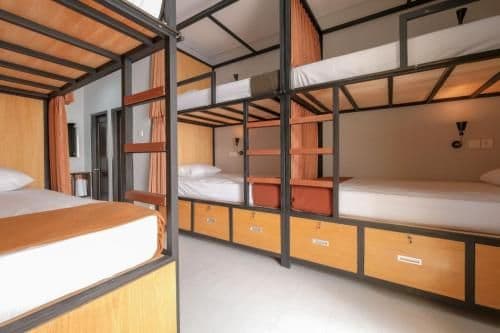 6 Bed Mix Dormitory