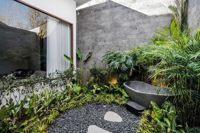 Deluxe Villa, 4 Bedrooms, Bathtub, Pool View