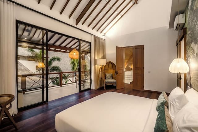 Deluxe Villa, 4 Bedrooms, Bathtub, Pool View