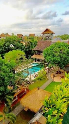 โรงแรมคอร์ดูรอย โรงแรมคอร์ดูรอย