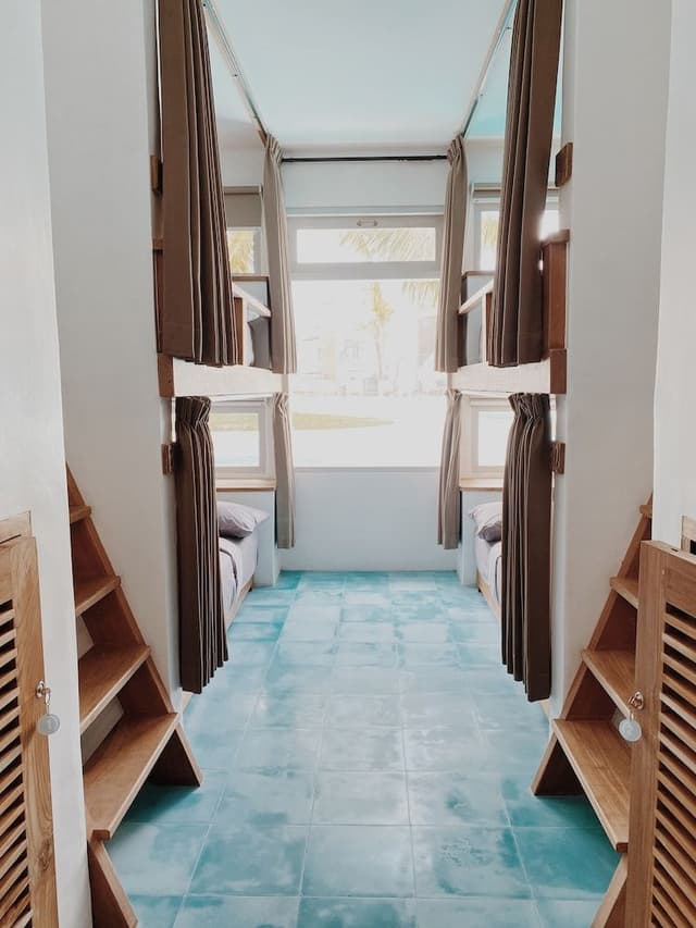 Shared Dormitory, Women only, Pool View