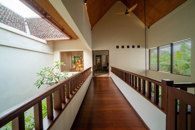 VILLA AKU