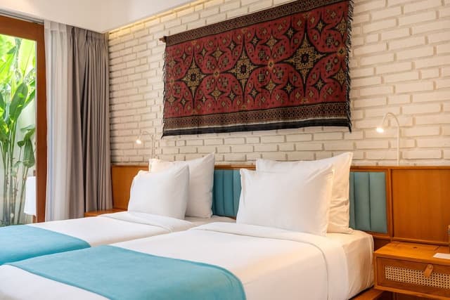 Deluxe Double or Twin Room