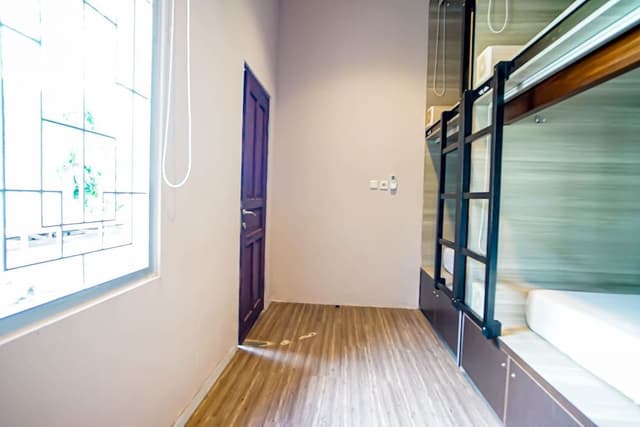 6 Bed in Mixed Dormitory