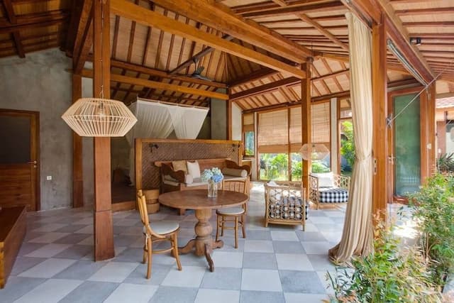 Deluxe Bungalow Pool Access