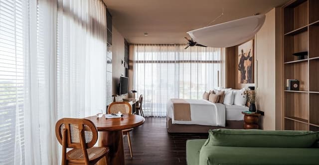 Family Studio Suite, 1 King Bed with Sofa bed, Non Smoking, Balcony