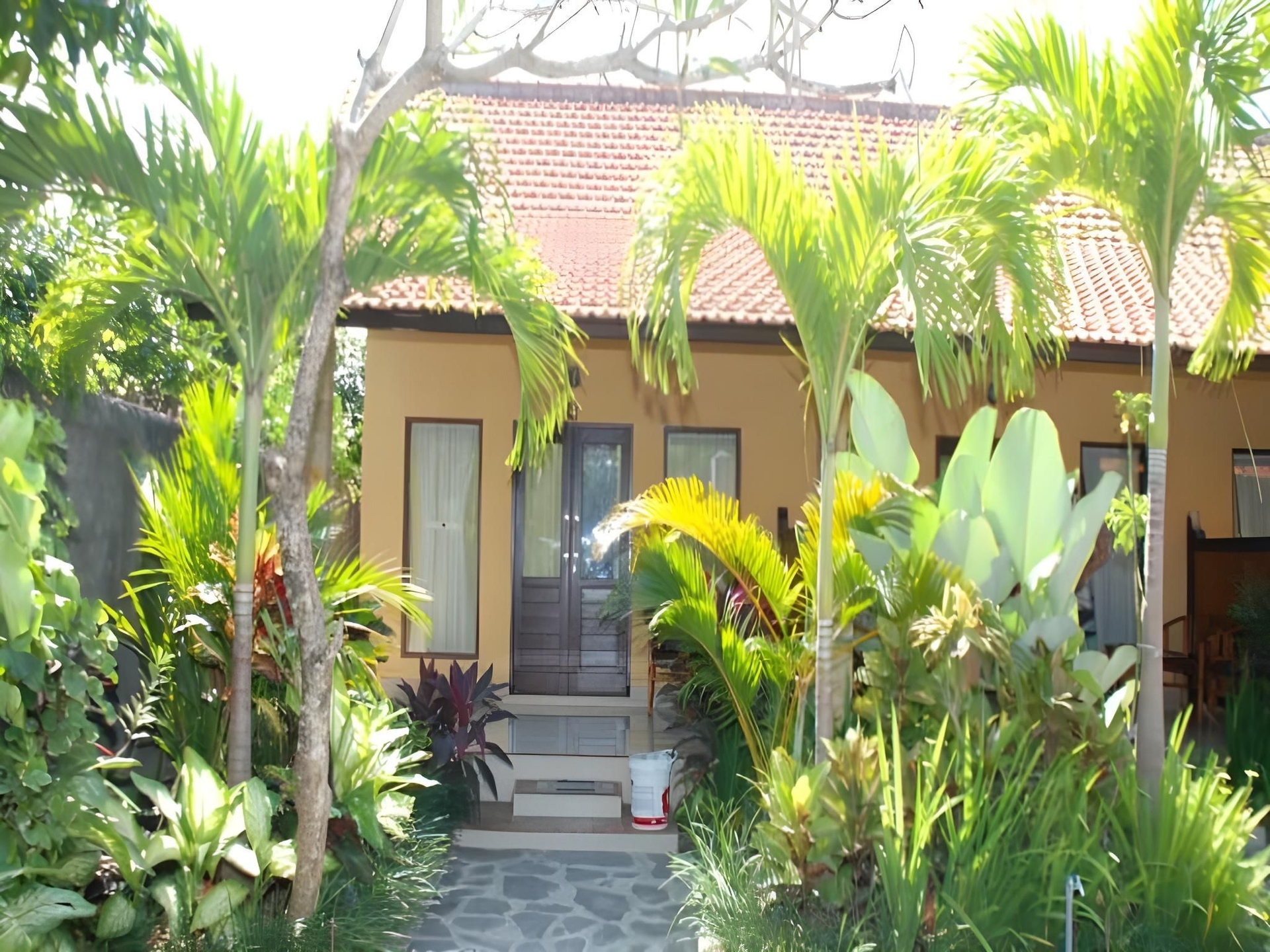 ปูตู เกสต์เฮาส์ 1 (Putu Guest House I)0