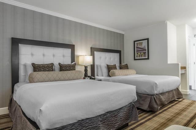 Room, 2 Queen Beds, Non Smoking