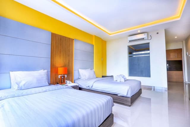 Deluxe Twin Room