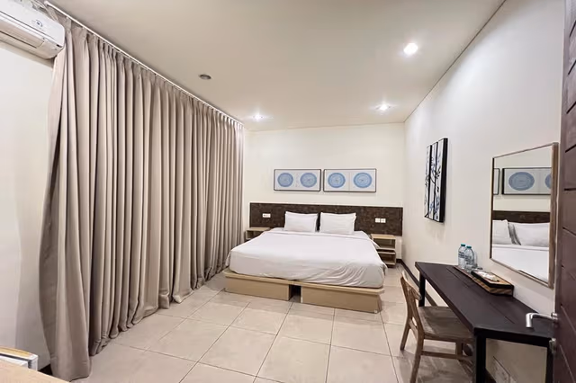 Executive Room