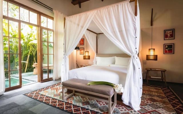 Pavilion Pool Suite With Daily Afternoon Tea