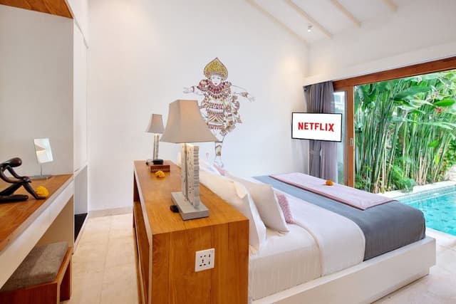 One Bedroom Private Pool Villa With Rooftop