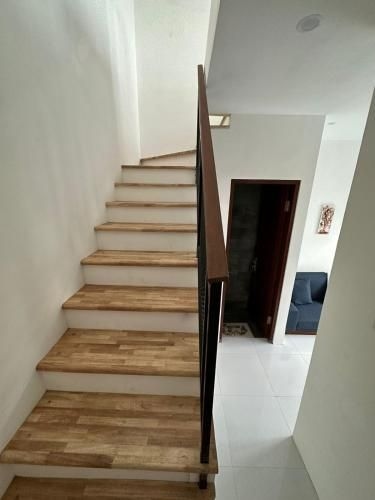 อพาร์ตเมนต์ 1 ห้องนอน 1 ห้องน้ำส่วนตัว ขนาด 100 ตร.ม. – จิมบาราน (Two bedroom Surf white sand uluwatu villa by AKD)4