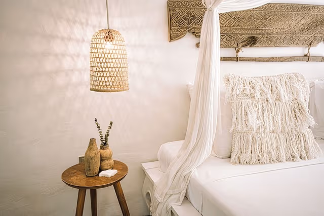 Deluxe Studio Suite, 1 Double Bed, Pool View