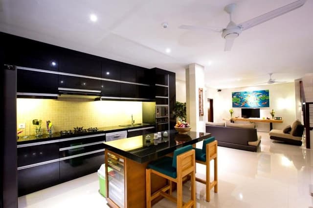 Villa, Smoking