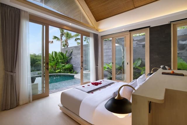 Royal Smart 1 Bedroom Villa with Private Pool & Hot Tub