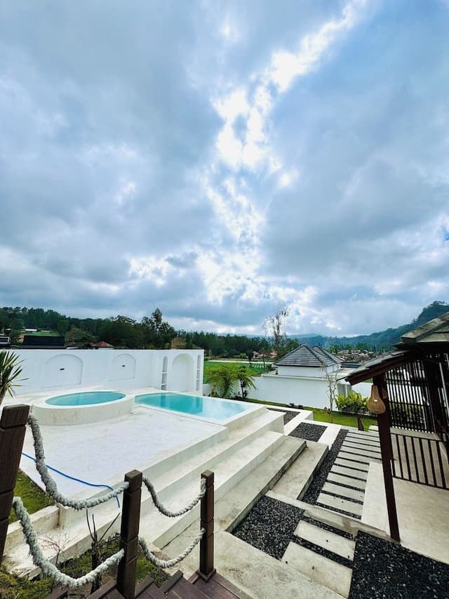 Deluxe Villa, Pool View