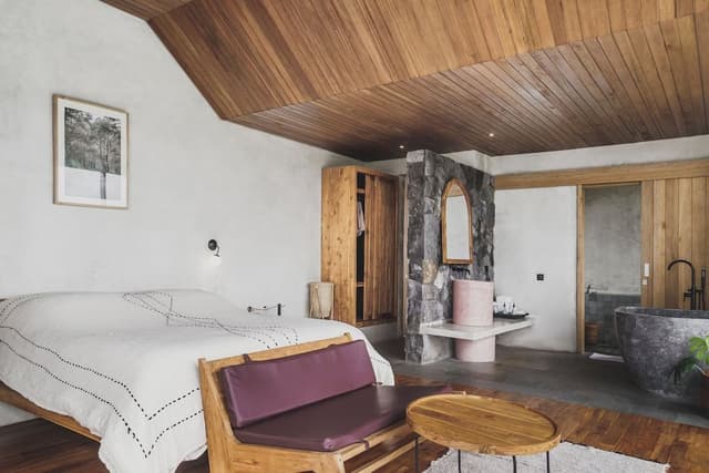 Suite, Mountain View