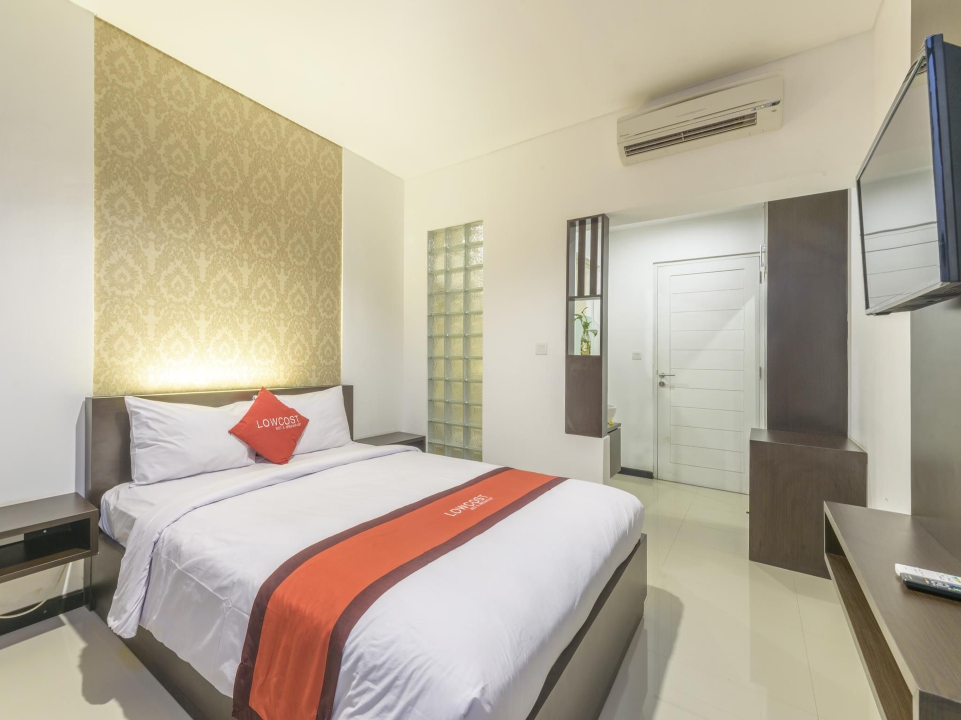 Lowcost Bed & Breakfast1
