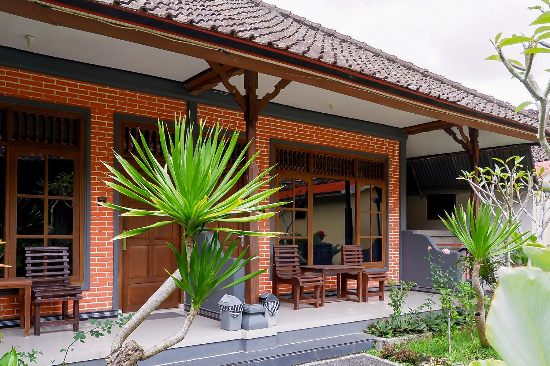 เซการา โฮเทล แอนด์ เรสเตอรองต์ (Segara Hotel & Restaurant)0