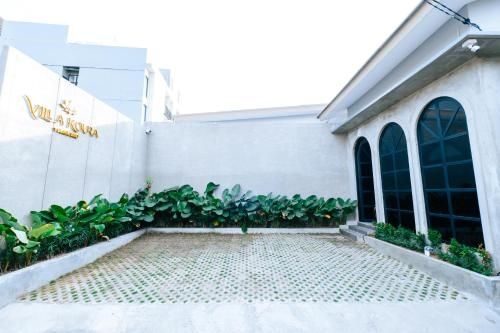 วิลลา โคอูรา ตูบัน (Villa Koura Tuban)0
