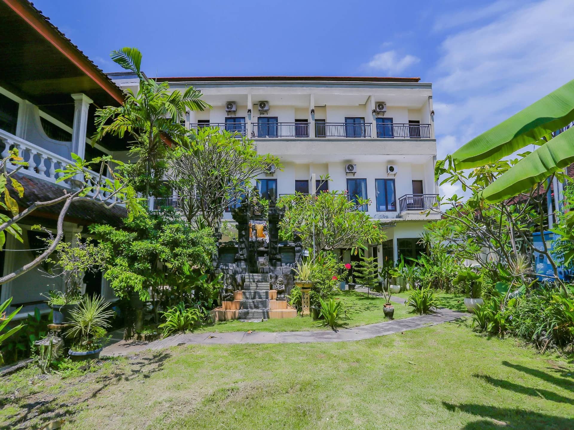 OYO 4012 Ari Beach Inn OYO 4012 Ari Beach Inn