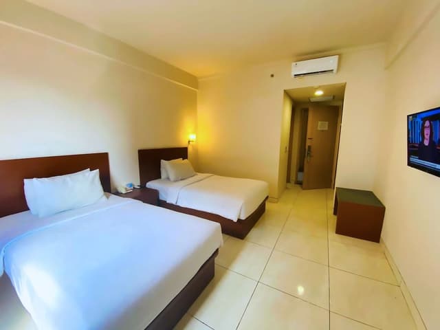 Deluxe Double or Twin Room, Balcony