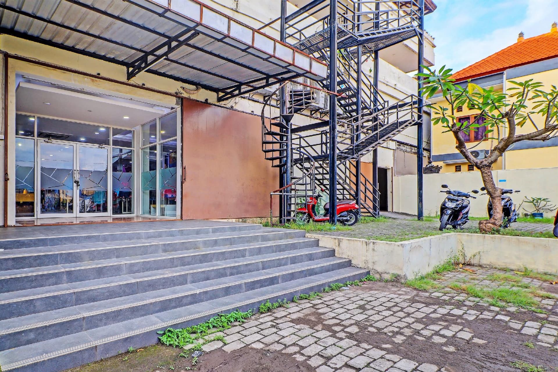 OYO 92607 Simalem Guest House OYO 92607 Simalem Guest House