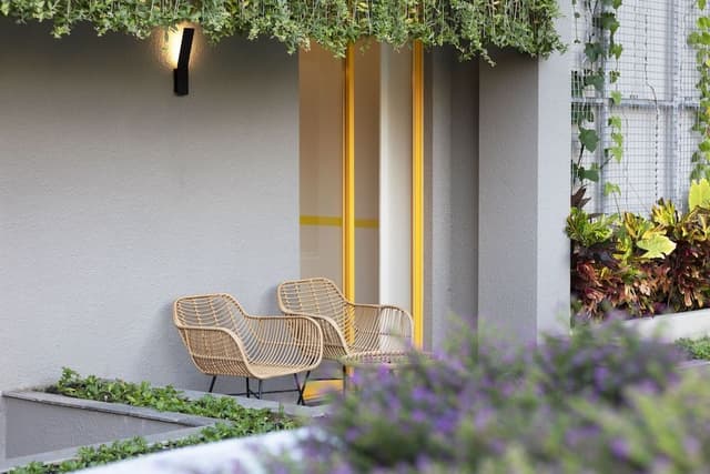 YELLO Room Garden Access
