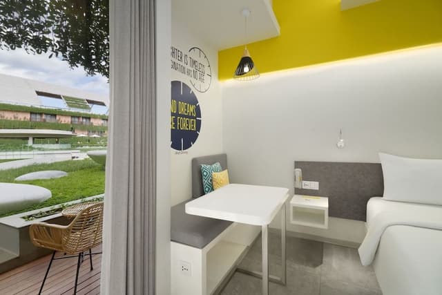 YELLO Room Garden Access