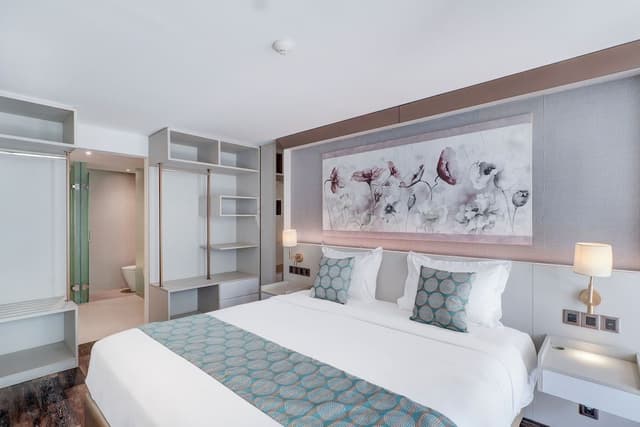 Junior Suite with Balcony
