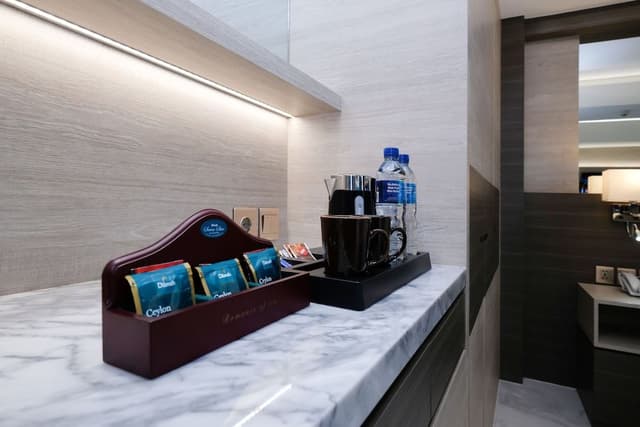 Honeymoon Studio Suite, 1 King Bed, Non Smoking, City View
