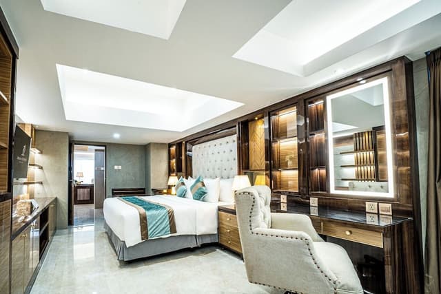 Presidential Suite, City View