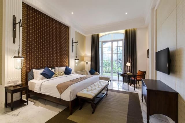 Deluxe Double or Twin Room