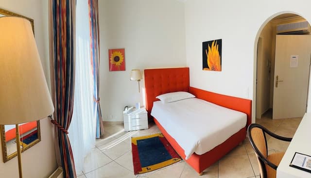 Executive Single Room with Partial Lake view from the Balcony