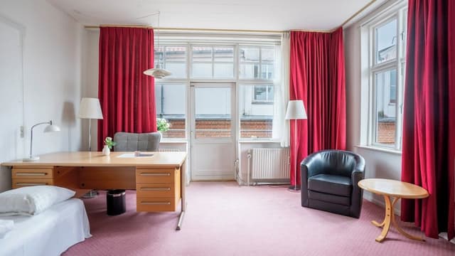 Basic Apartment