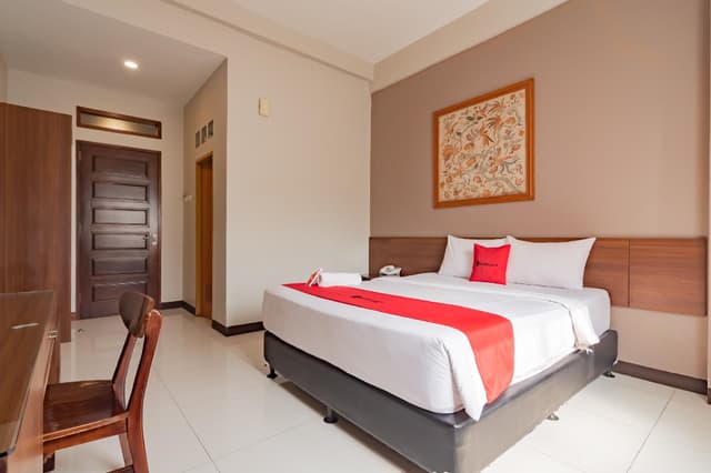 RedDoorz Room