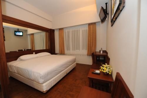 Wirton Dago Hotel2