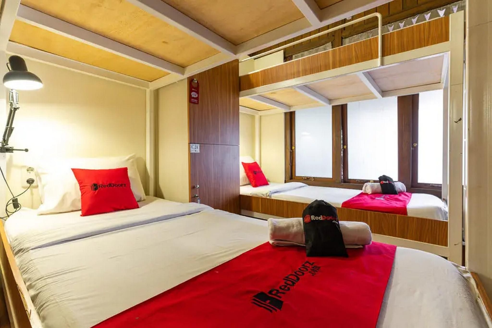 RedDoorz Hostel @ Dago 23