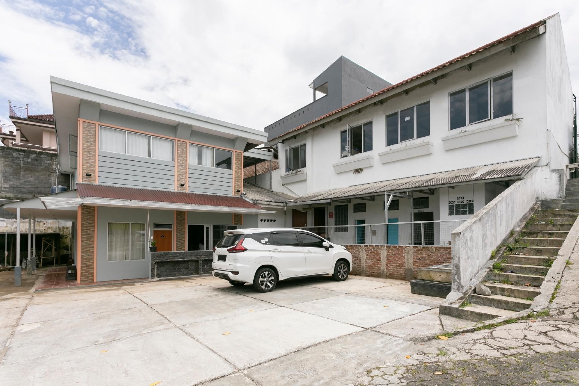 Super OYO Collection O 3130 D'Valley View1