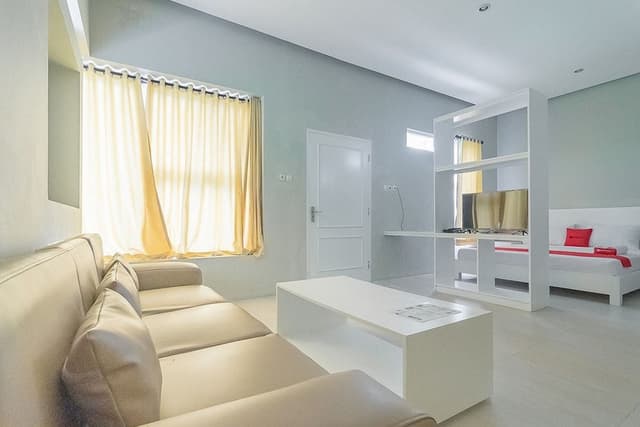 Family Room (RedDoorz)